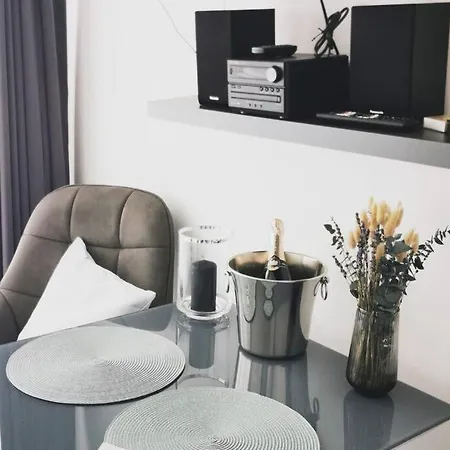 Hh 02 By Rockchair - Superhost Status - Modernes Apartment Mit Sonnigem Balkon & Premium Boxspringbetten In Winterhude - Hamburg Top Geheimtipp