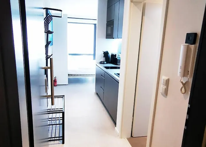 Hh 02 By Rockchair - Superhost Status - Modernes Mit Sonnigem Balkon & Premium Boxspringbetten In Winterhude - Geheimtipp * Hamburg