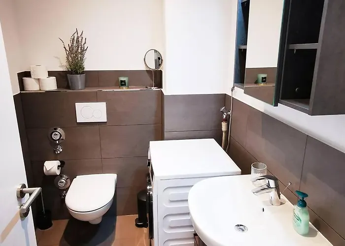 Hh 02 By Rockchair - Superhost Status - Modernes Mit Sonnigem Balkon & Premium Boxspringbetten In Winterhude - Geheimtipp * Hamburg