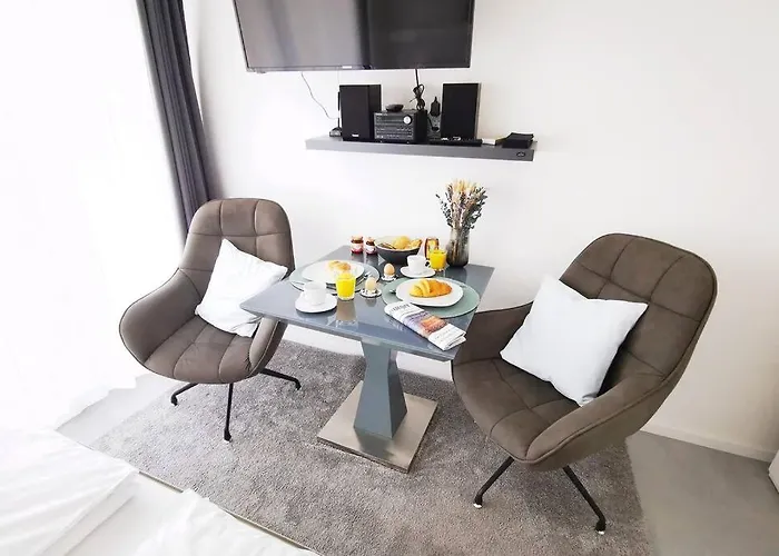 Hh 02 By Rockchair - Superhost Status - Modernes Mit Sonnigem Balkon & Premium Boxspringbetten In Winterhude - Geheimtipp * Hamburg