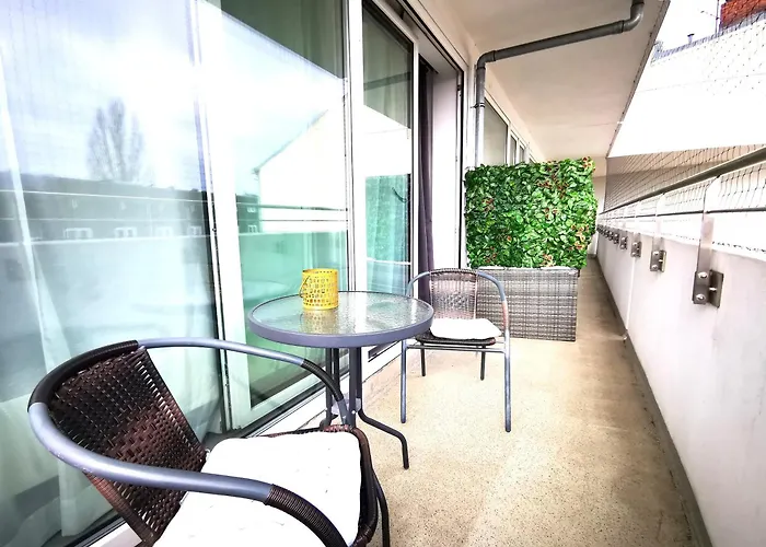 Apartament Hh 02 By Rockchair - Superhost Status - Modernes Mit Sonnigem Balkon & Premium Boxspringbetten In Winterhude - Geheimtipp